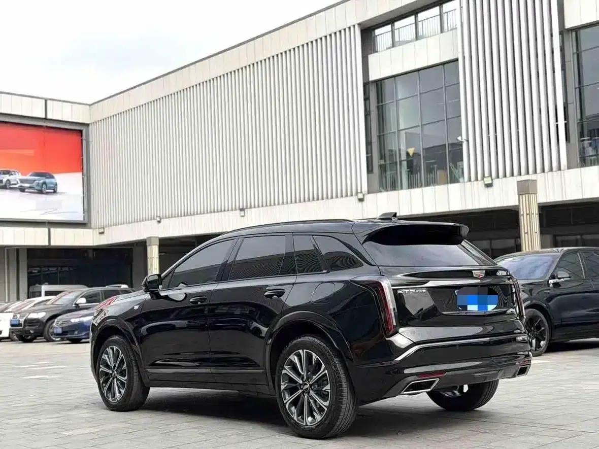 Cadillac XT5 2025 2.0T Luxury — миниатюра 12