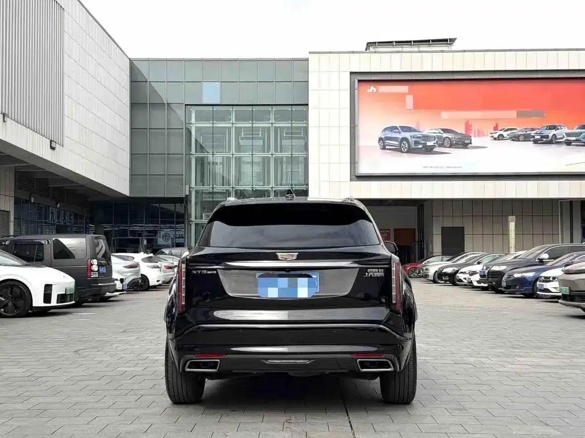 Cadillac XT5 2025 2.0T Luxury — миниатюра 13