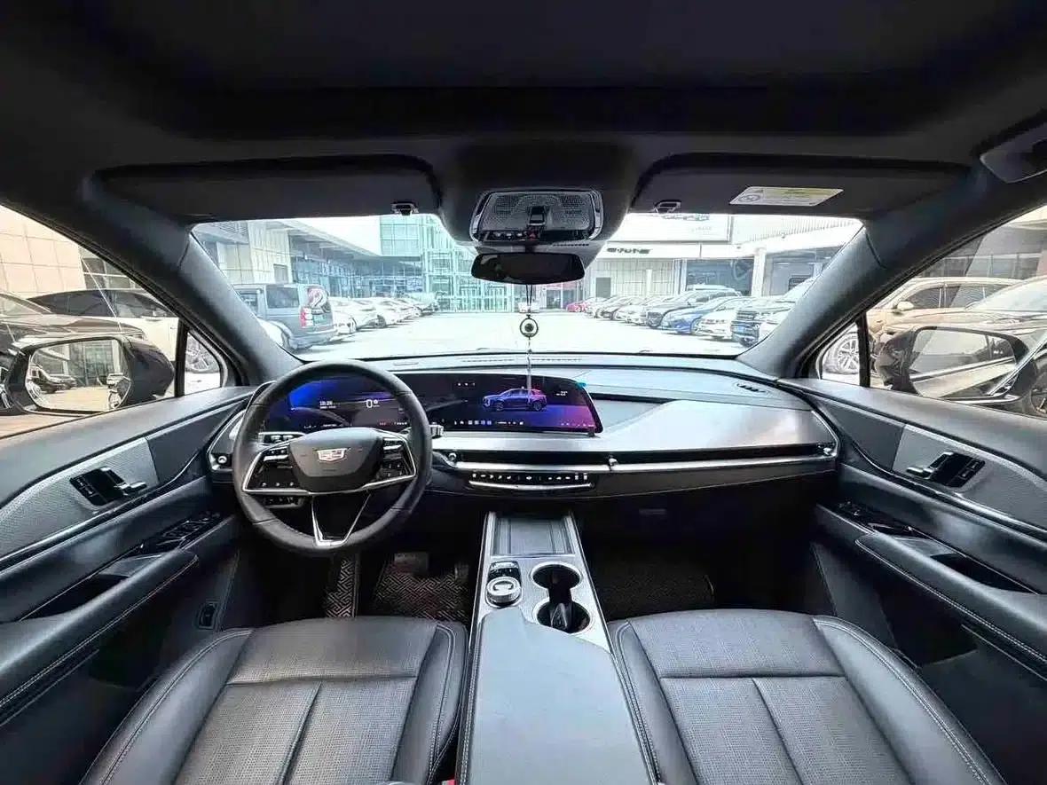 Cadillac XT5 2025 2.0T Luxury — миниатюра 5