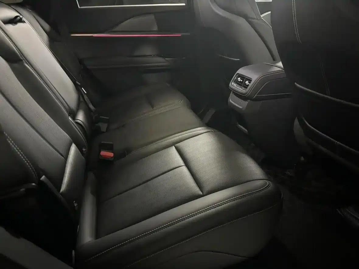 Cadillac XT5 2025 2.0T Luxury — миниатюра 6