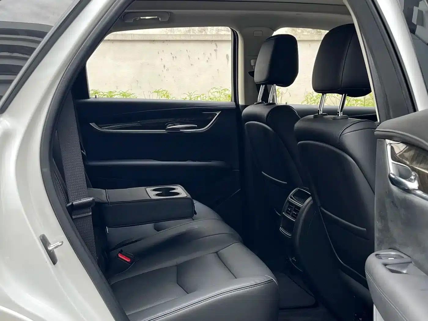 Cadillac XT5 2018 28T AWD Luxury — миниатюра 11