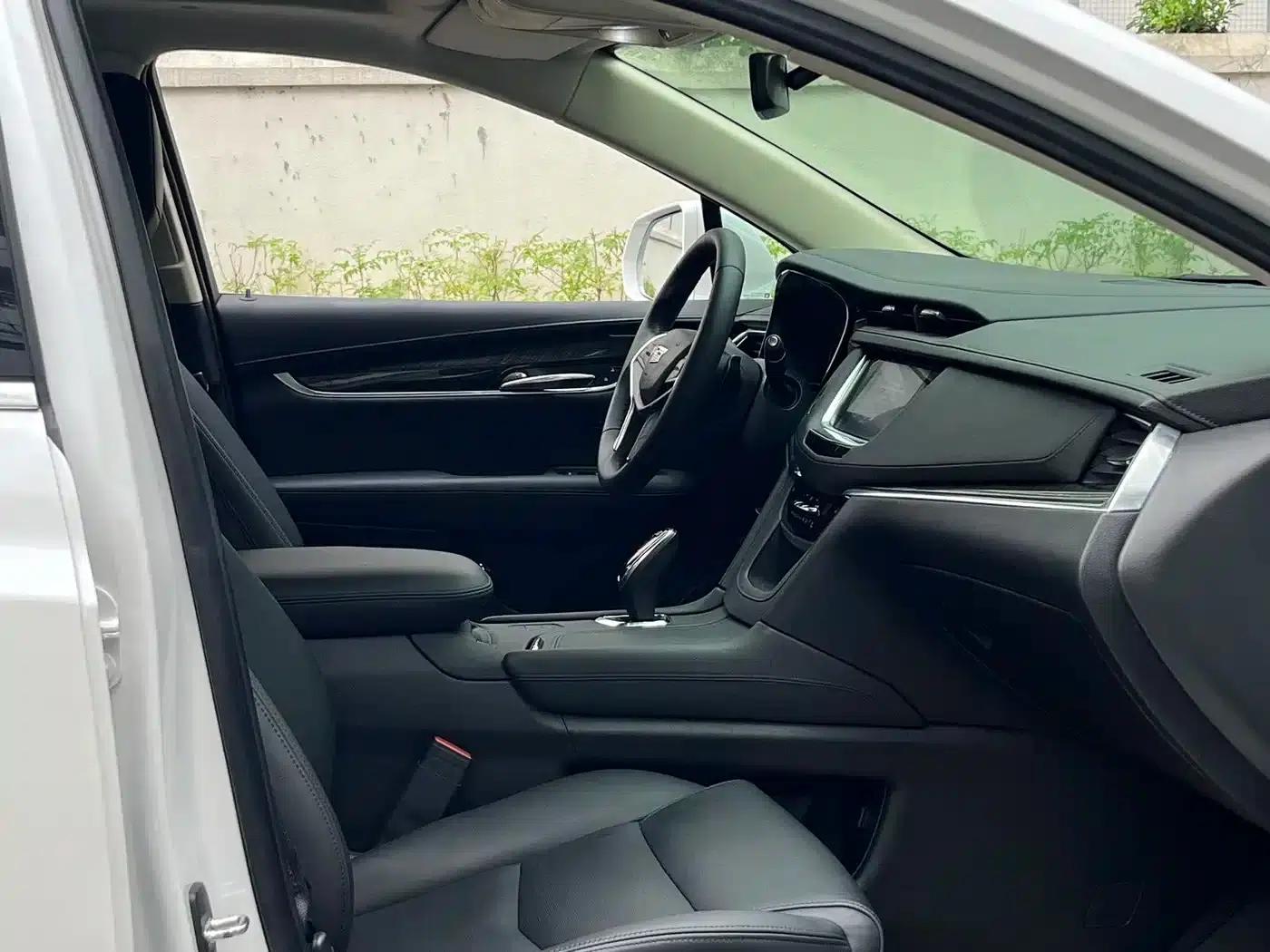 Cadillac XT5 2018 28T AWD Luxury — миниатюра 12