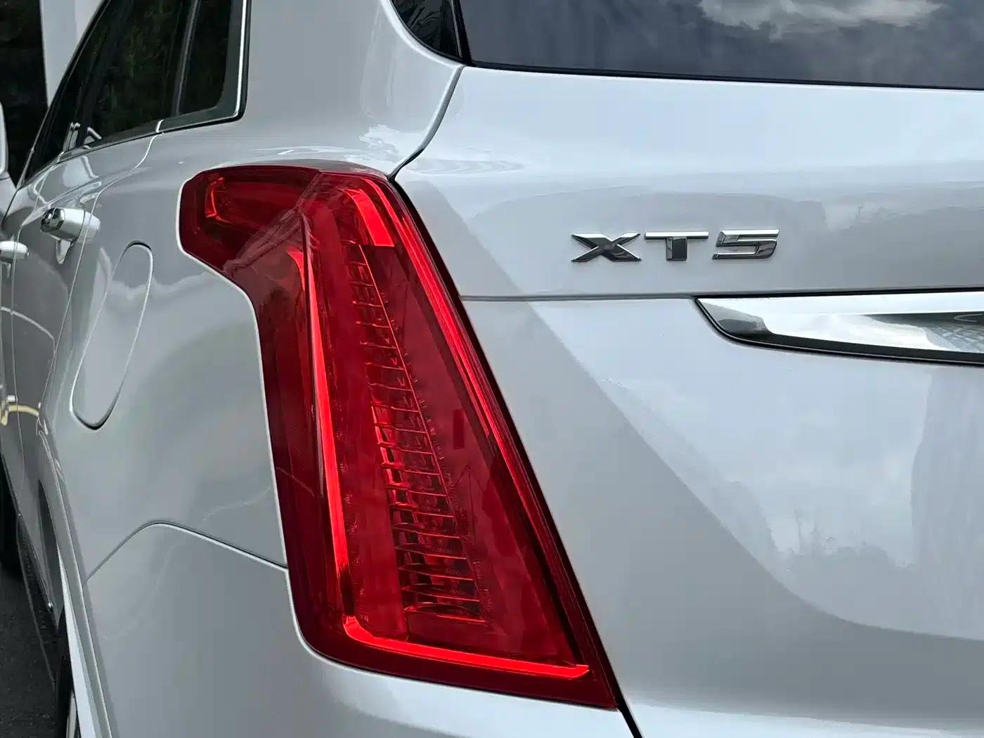 Cadillac XT5 2018 28T AWD Luxury — миниатюра 16