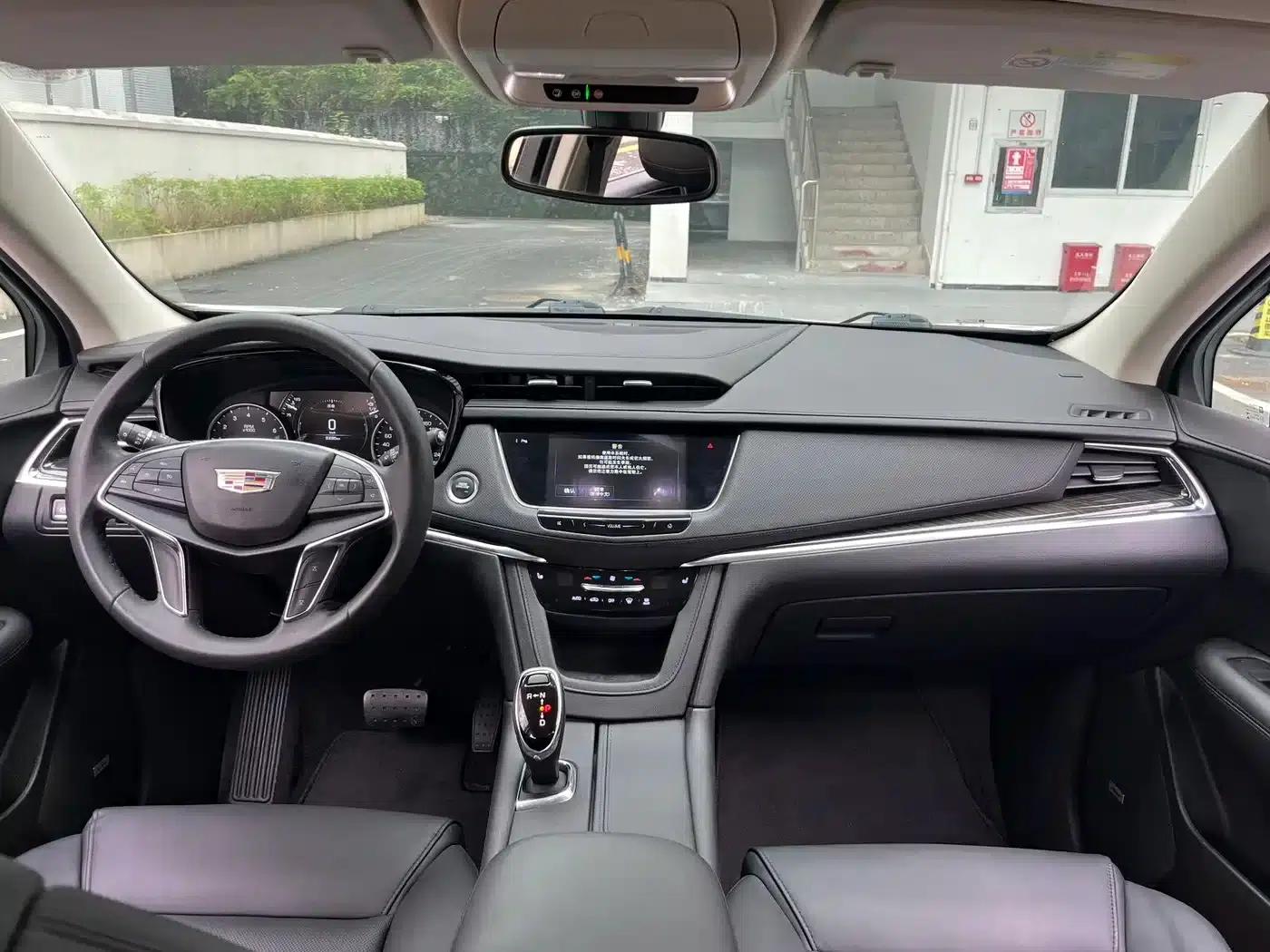 Cadillac XT5 2018 28T AWD Luxury — миниатюра 6