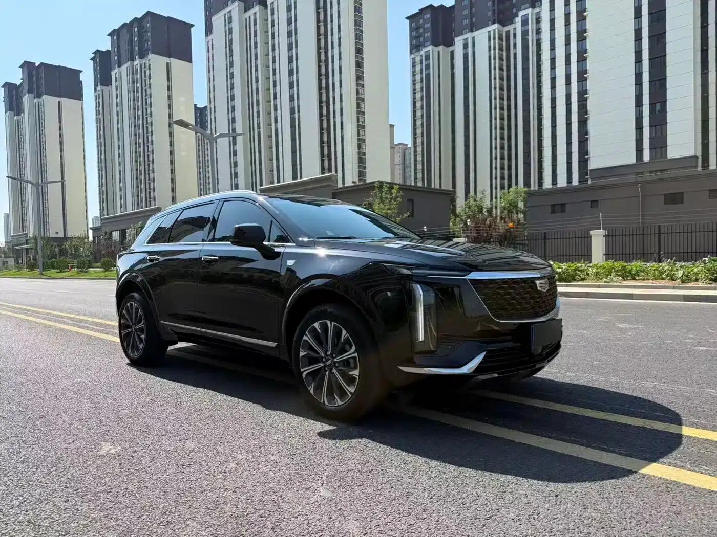 Cadillac XT5 2026 2.0T Metropolitan Edition — миниатюра 1
