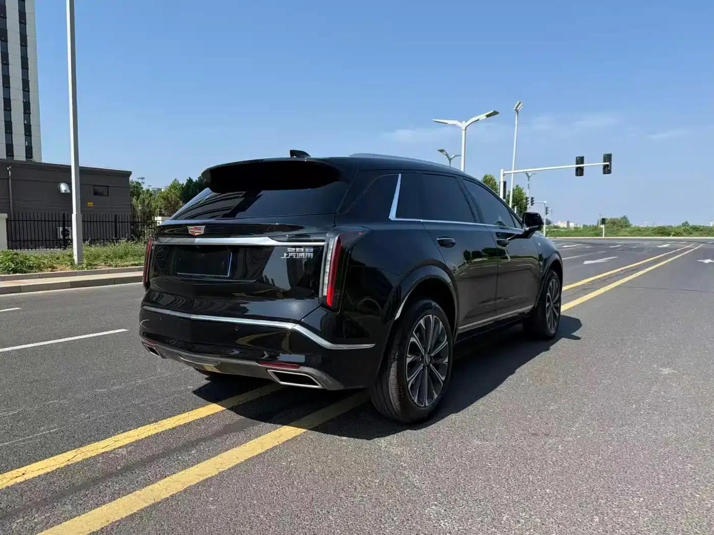 Cadillac XT5 2026 2.0T Metropolitan Edition — миниатюра 11
