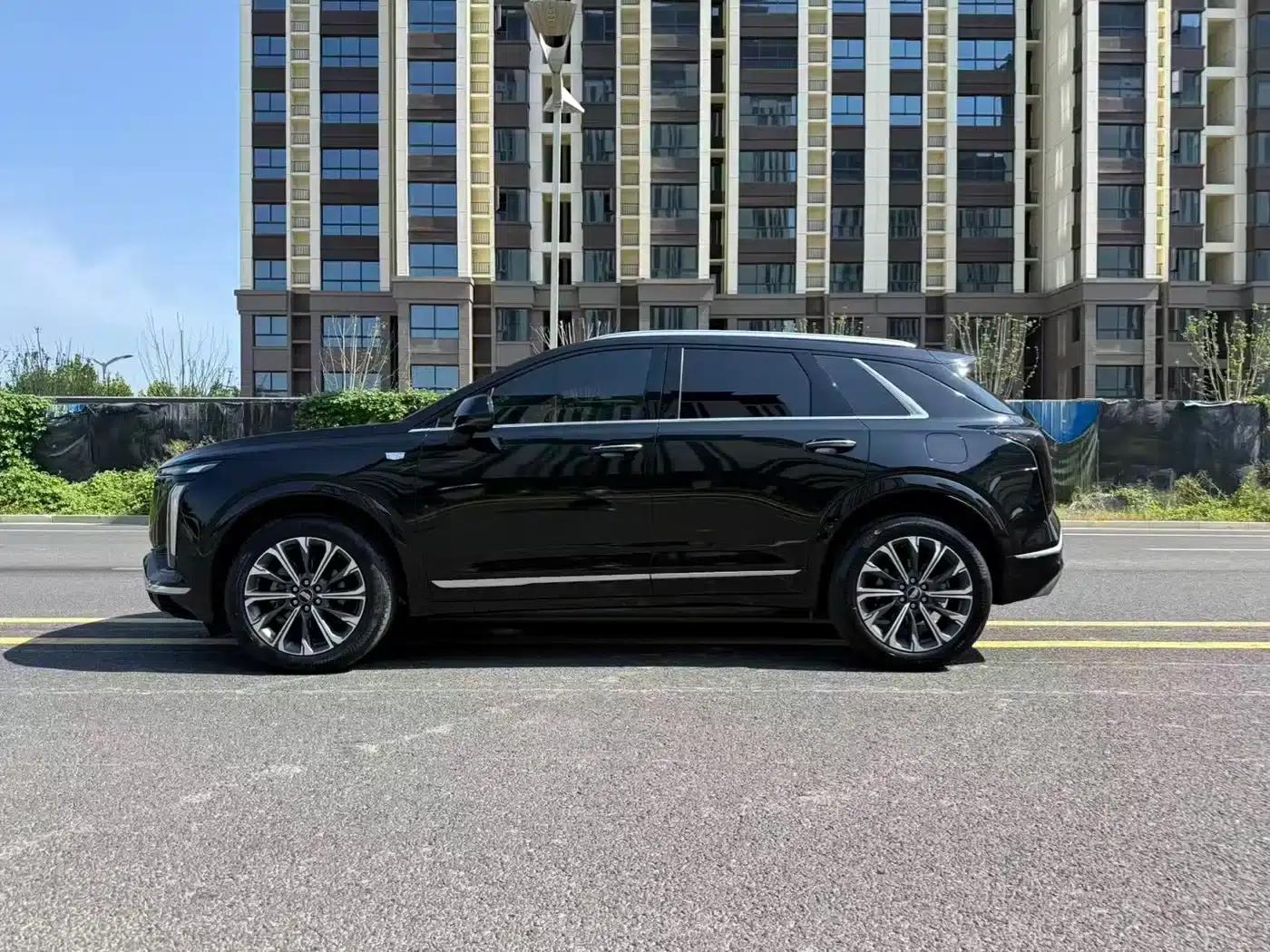 Cadillac XT5 2026 2.0T Metropolitan Edition — миниатюра 4