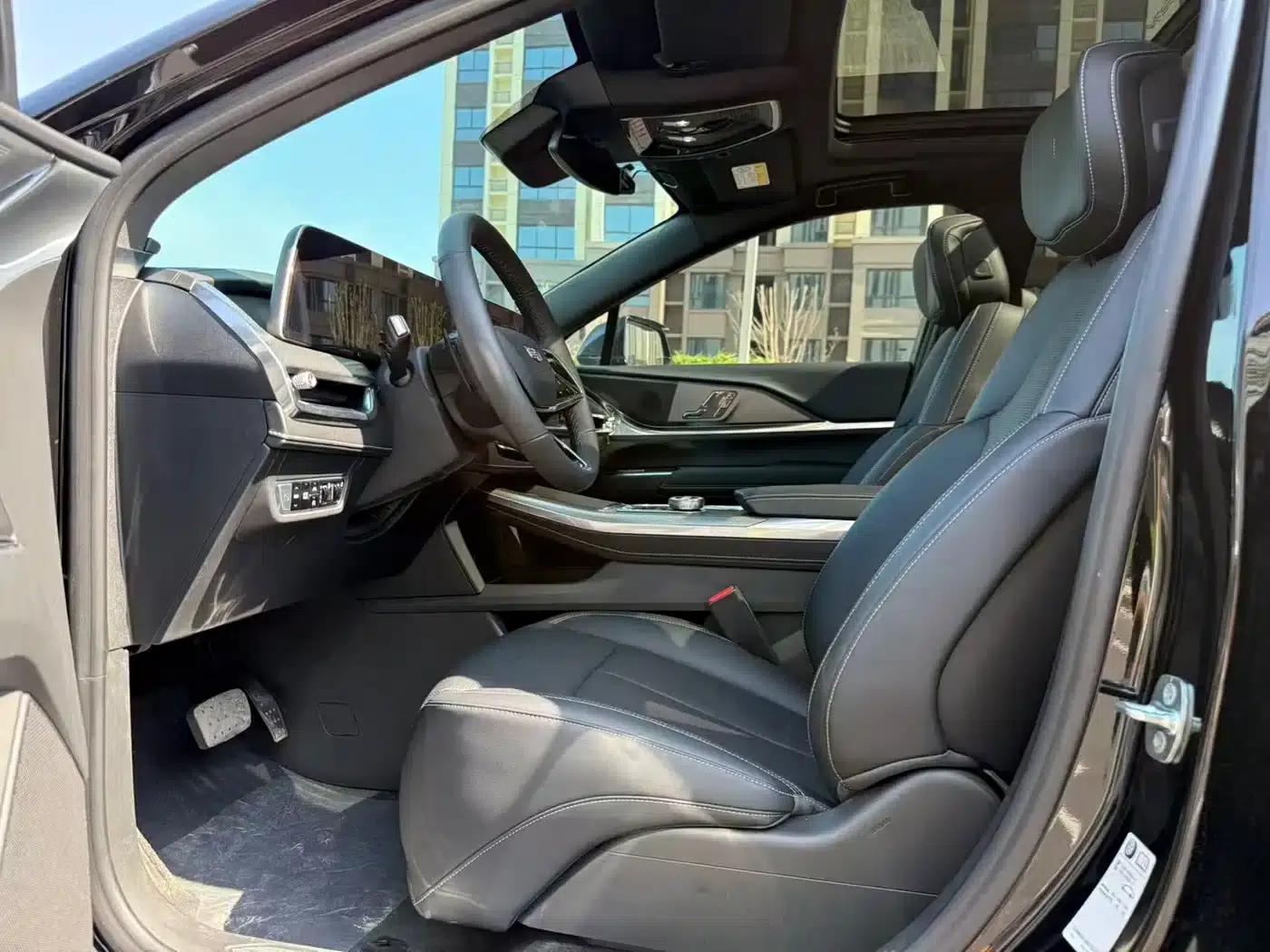 Cadillac XT5 2026 2.0T Metropolitan Edition — миниатюра 5