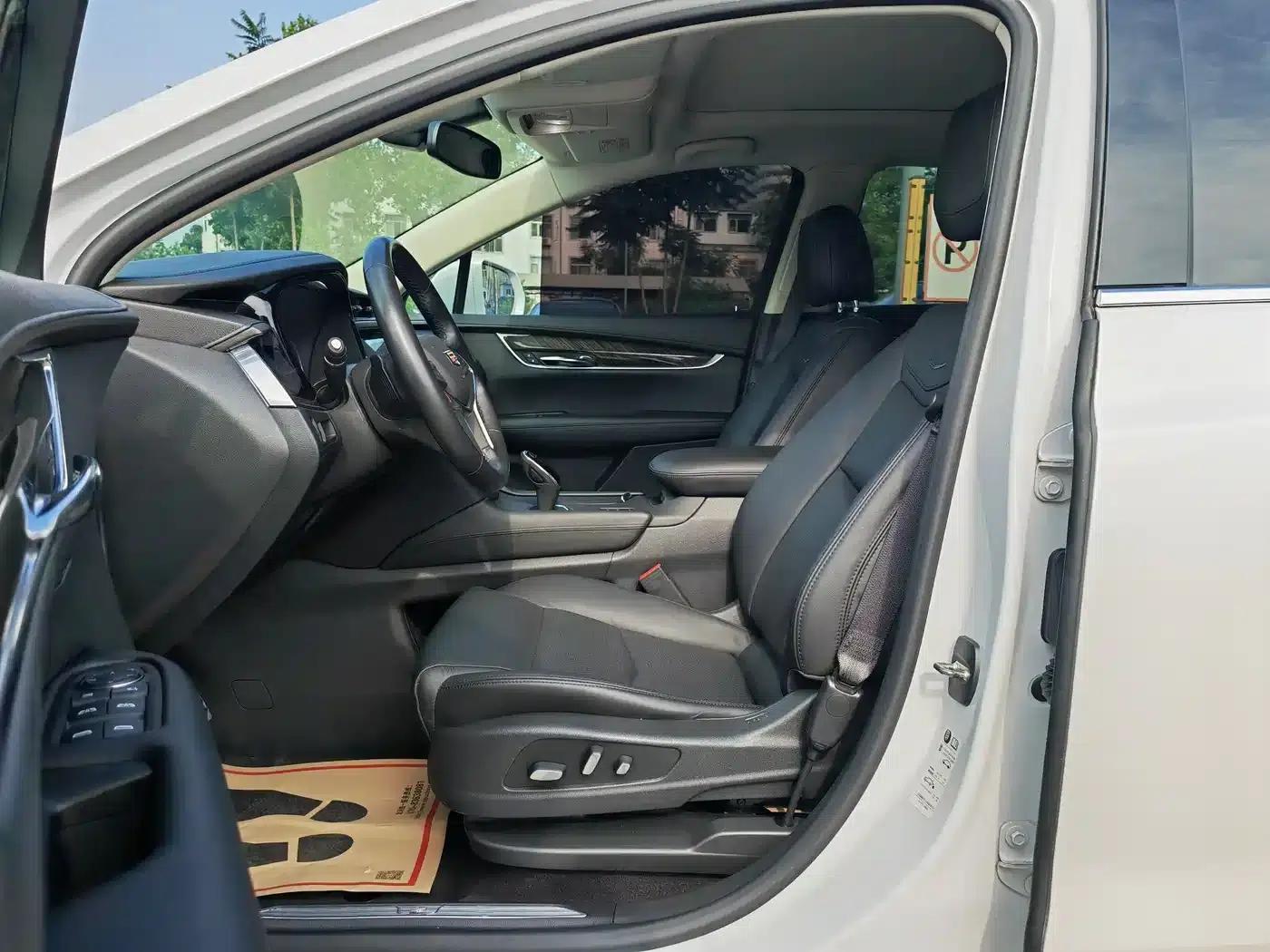 Cadillac XT5 2018 28T AWD Luxury — миниатюра 3