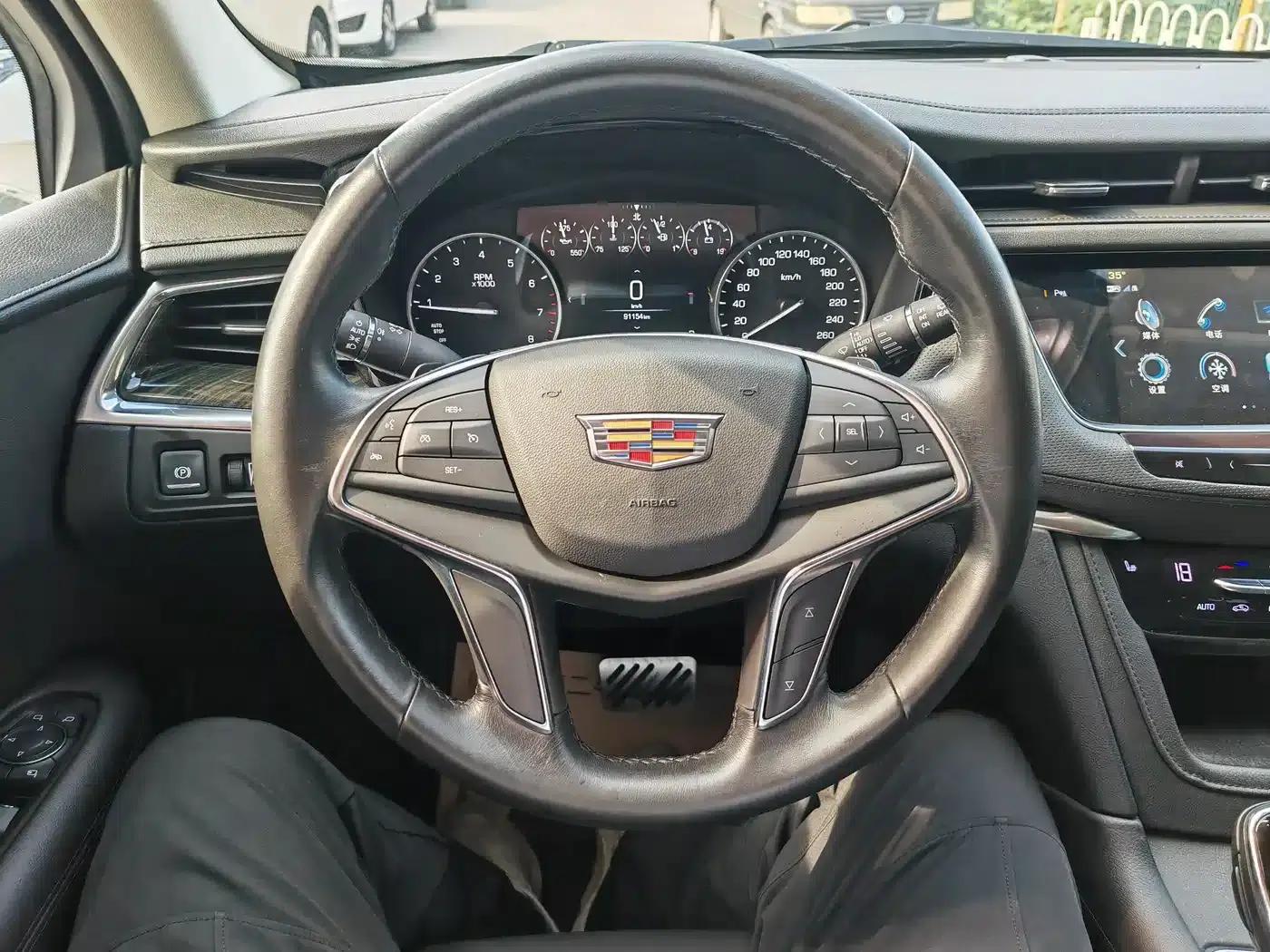 Cadillac XT5 2018 28T AWD Luxury — миниатюра 6