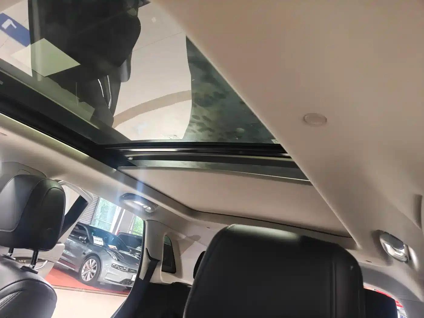 Cadillac XT5 2018 25T Luxury — миниатюра 8