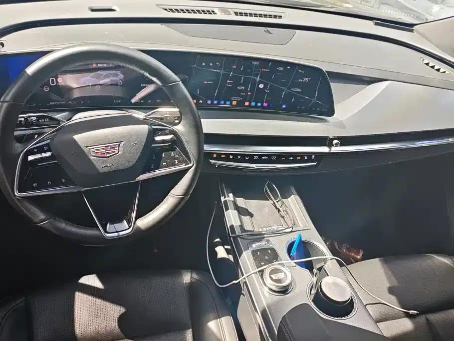 Cadillac XT5 2025 2.0T Luxury — миниатюра 12