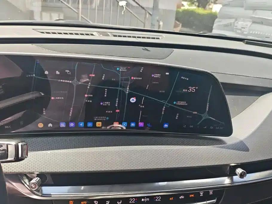 Cadillac XT5 2025 2.0T Luxury — миниатюра 13