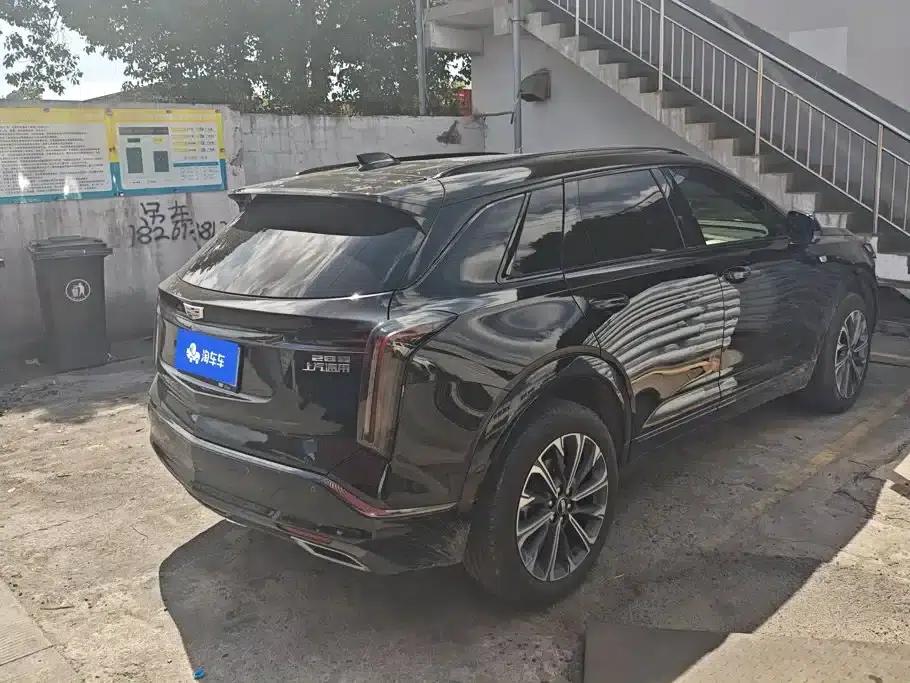 Cadillac XT5 2025 2.0T Luxury — миниатюра 3