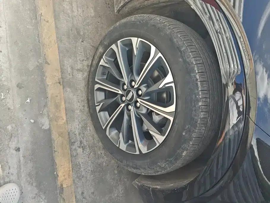 Cadillac XT5 2025 2.0T Luxury — миниатюра 6