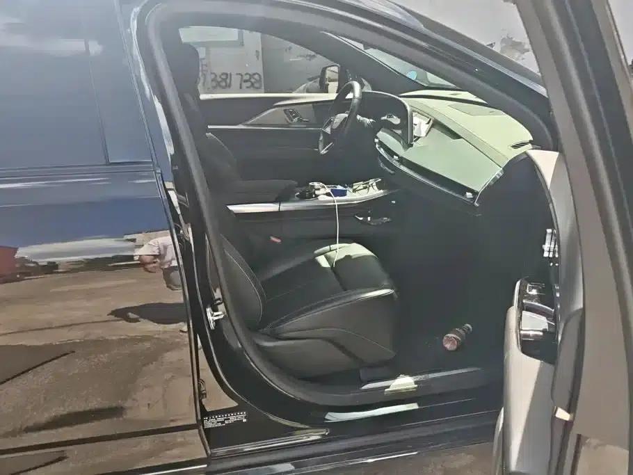 Cadillac XT5 2025 2.0T Luxury — миниатюра 8