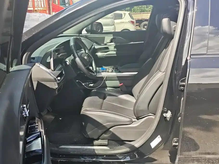 Cadillac XT5 2025 2.0T Luxury — миниатюра 9