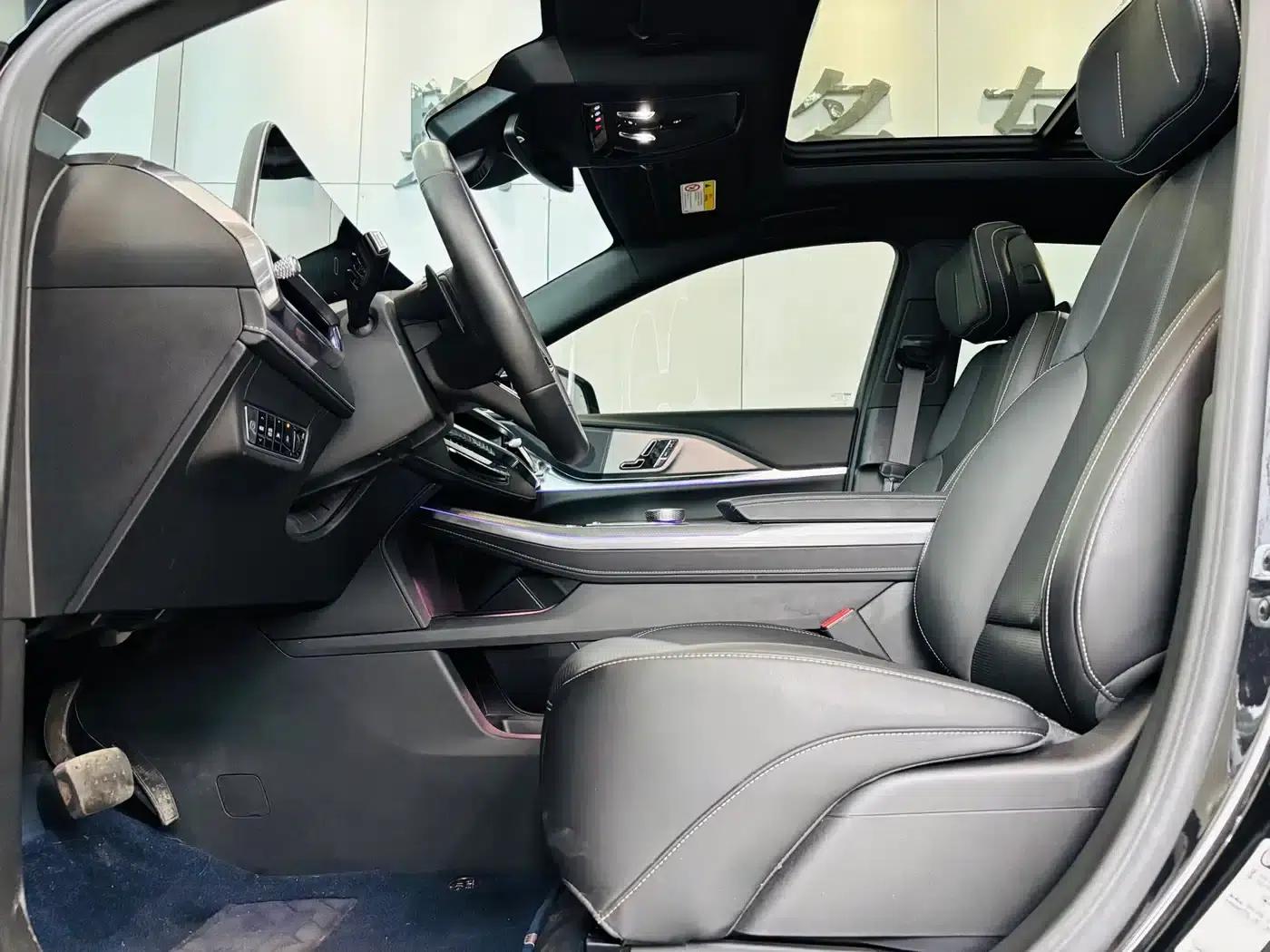 Cadillac XT5 2025 2.0T Luxury — миниатюра 11