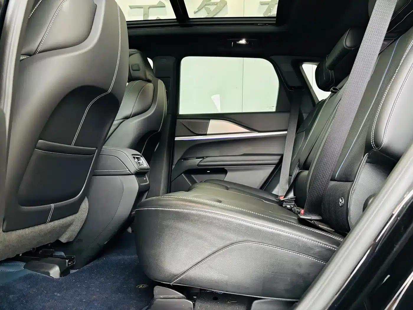 Cadillac XT5 2025 2.0T Luxury — миниатюра 13