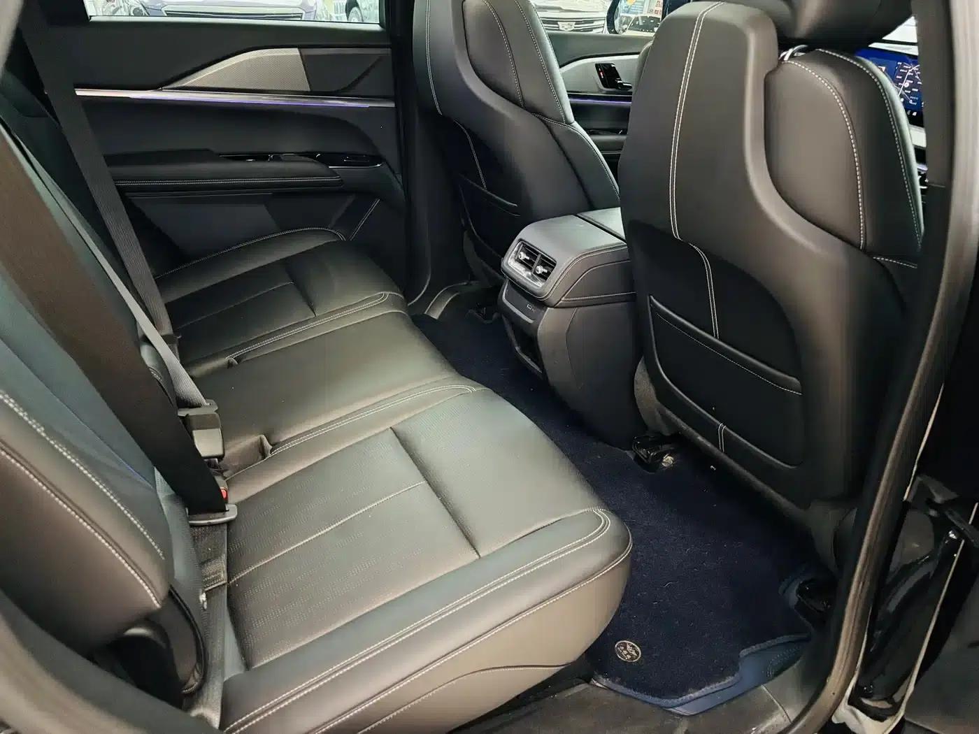 Cadillac XT5 2025 2.0T Luxury — миниатюра 16