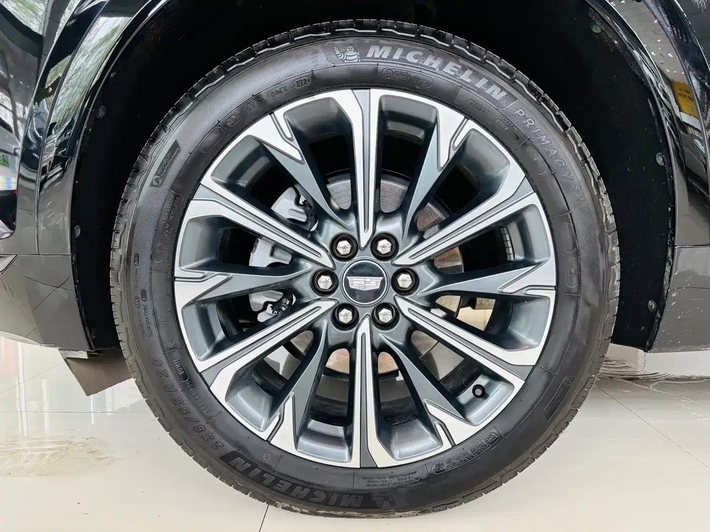 Cadillac XT5 2025 2.0T Luxury — миниатюра 31