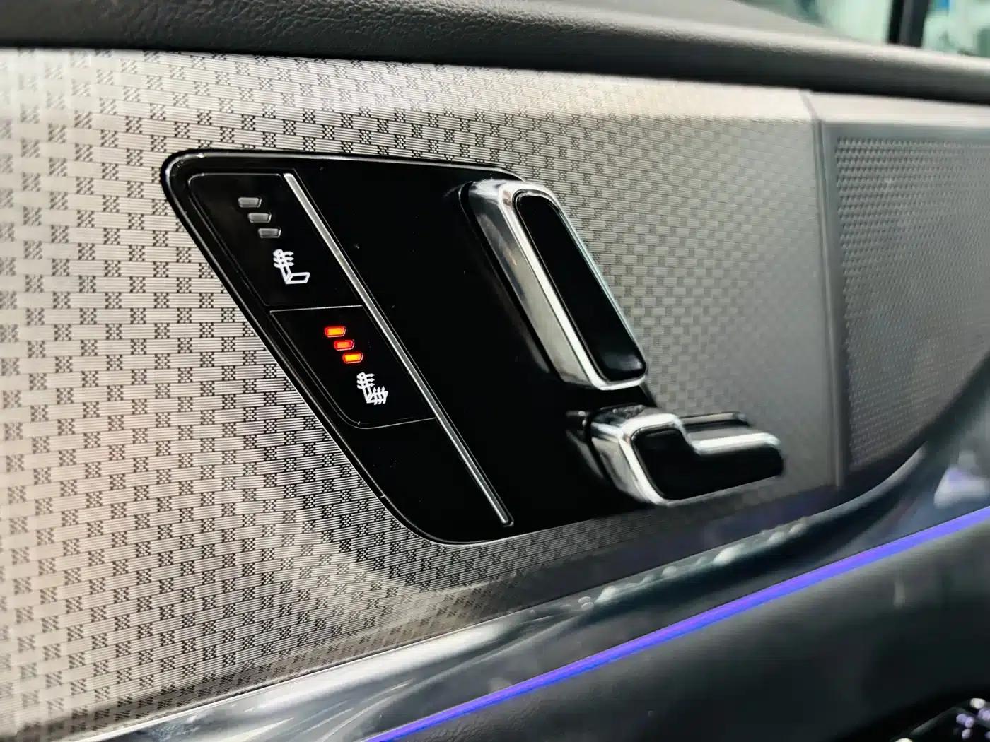 Cadillac XT5 2025 2.0T Luxury — миниатюра 10