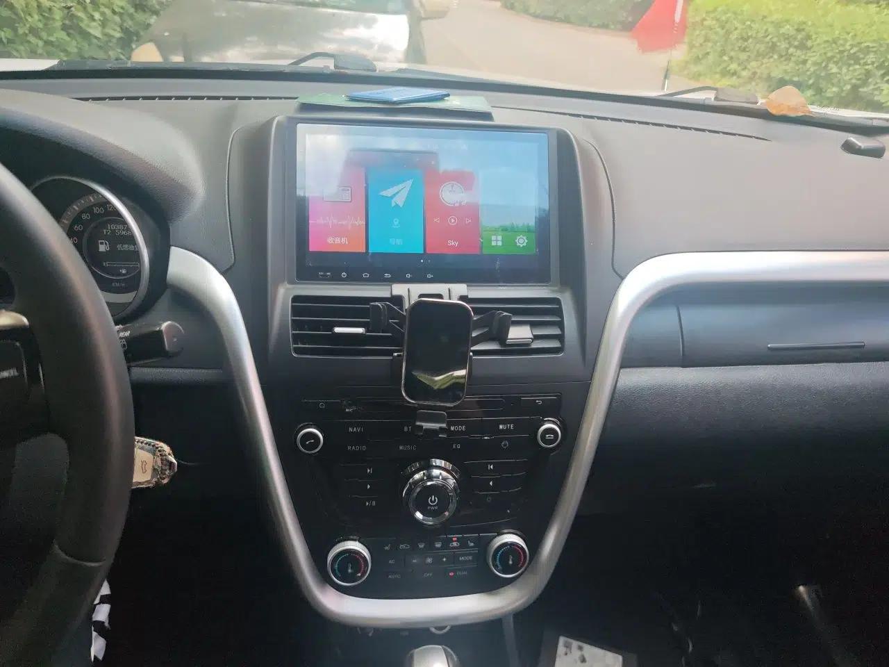 Bestune X80 2013 2.0L automatic luxury version — миниатюра 13
