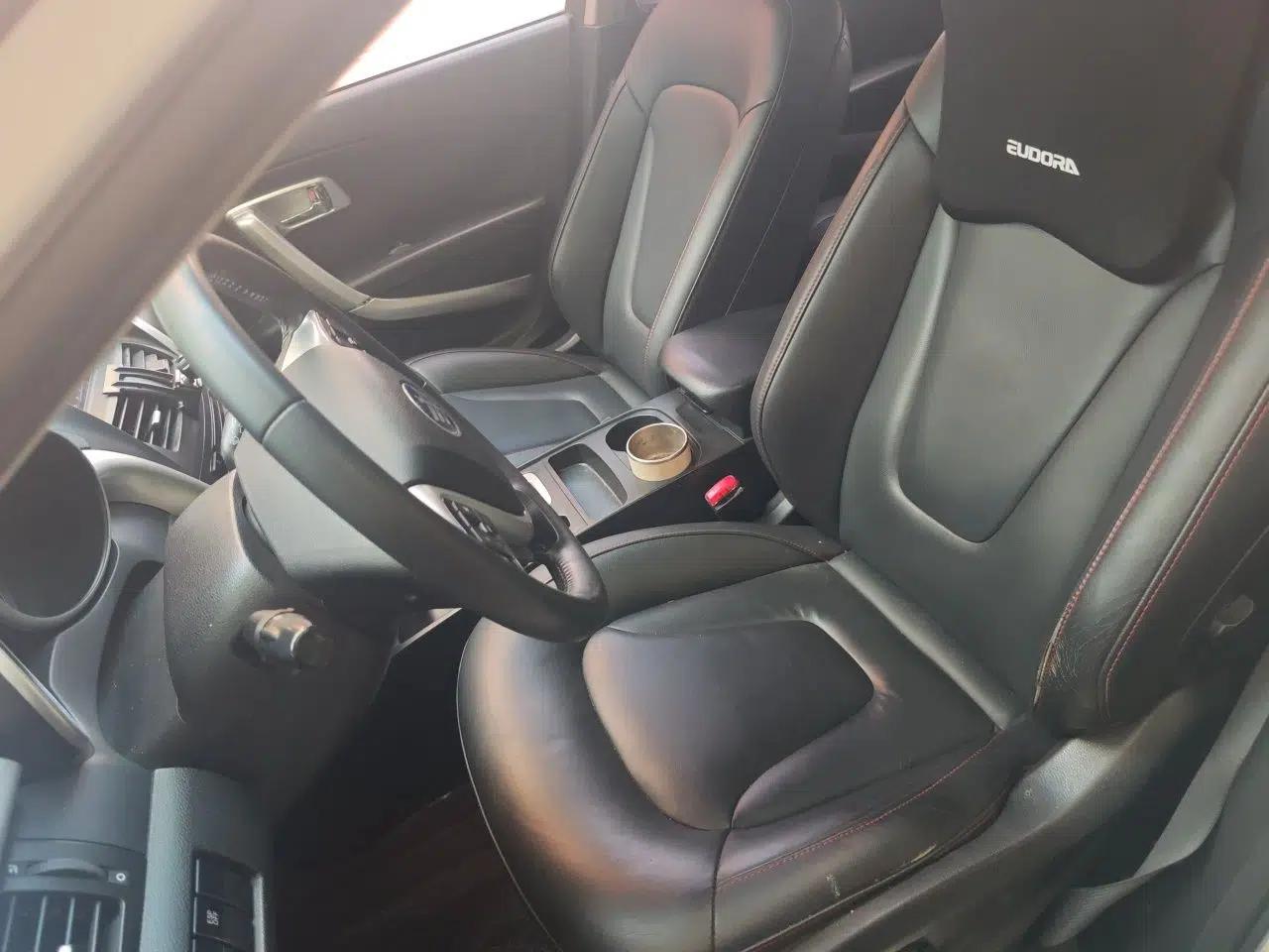 Bestune X80 2013 2.0L automatic luxury version — миниатюра 15
