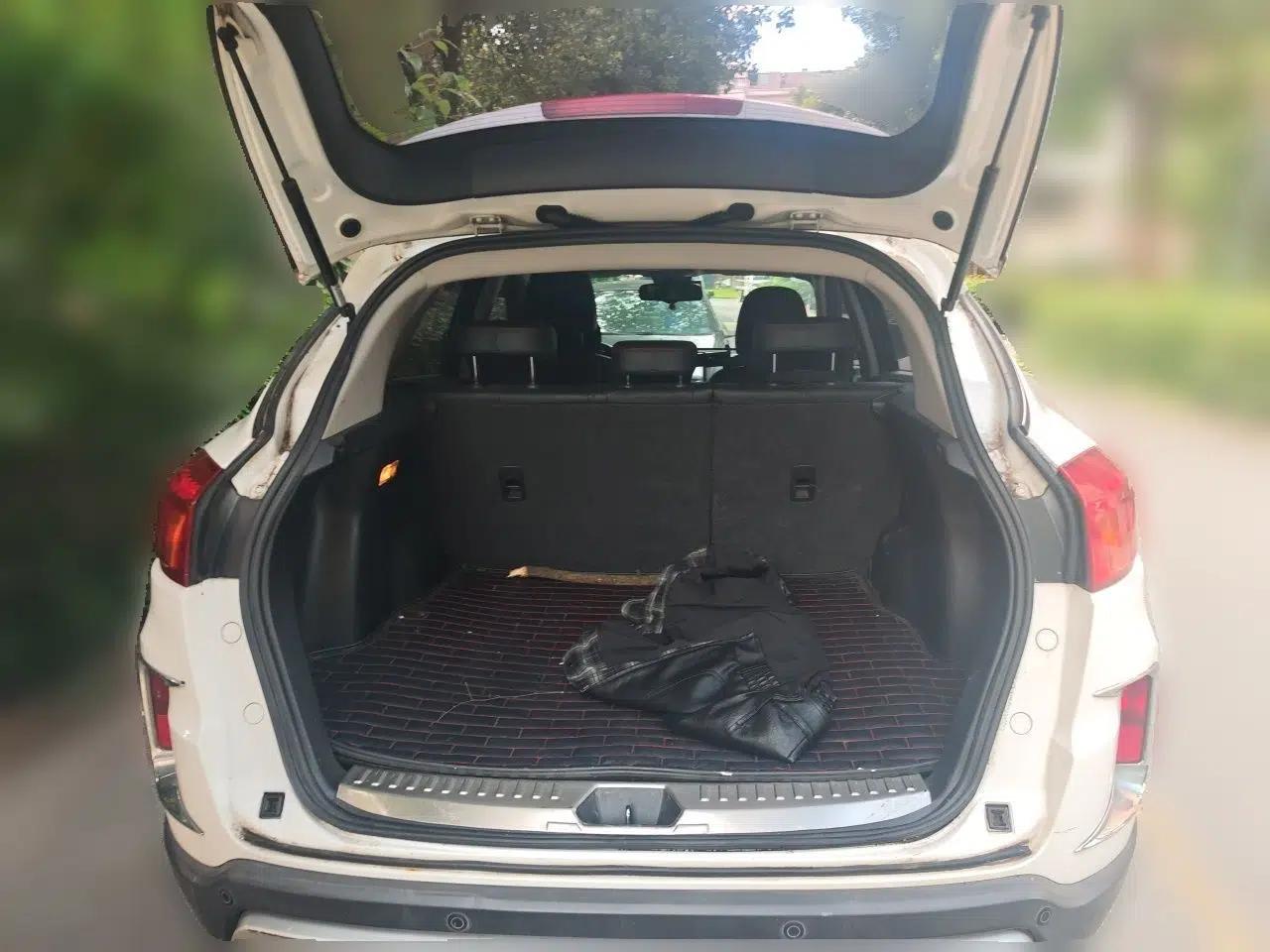 Bestune X80 2013 2.0L automatic luxury version — миниатюра 19