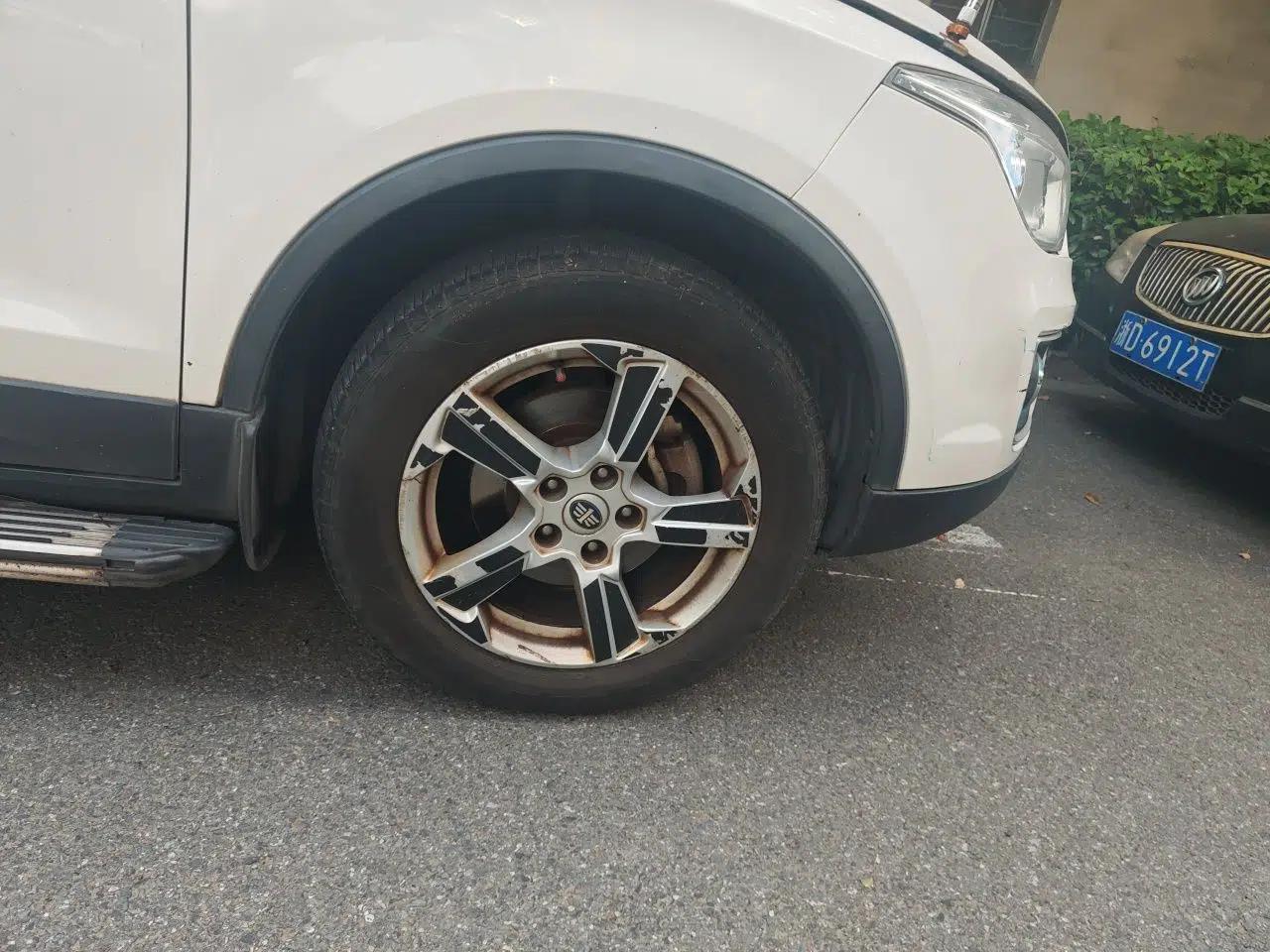 Bestune X80 2013 2.0L automatic luxury version — миниатюра 8