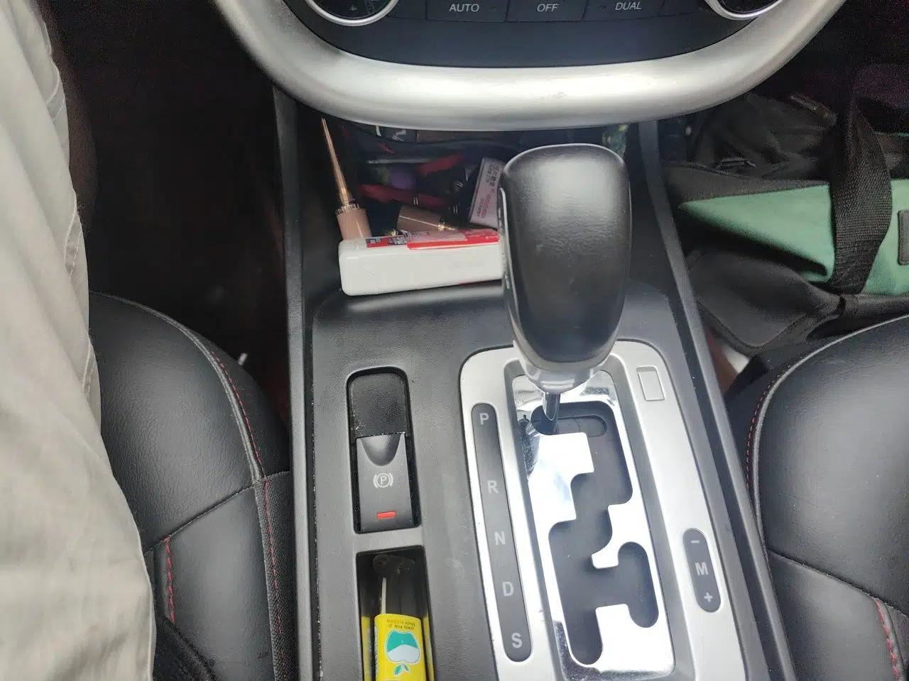 Bestune X80 2013 2.0L automatic luxury version — миниатюра 14