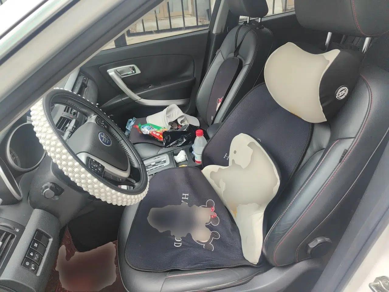 Bestune X80 2013 2.0L automatic luxury version — миниатюра 15