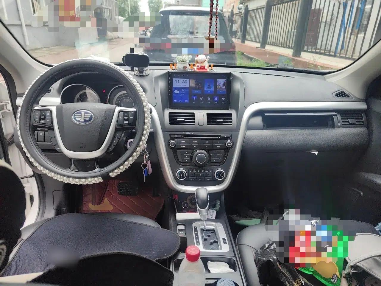 Bestune X80 2013 2.0L automatic luxury version — миниатюра 9
