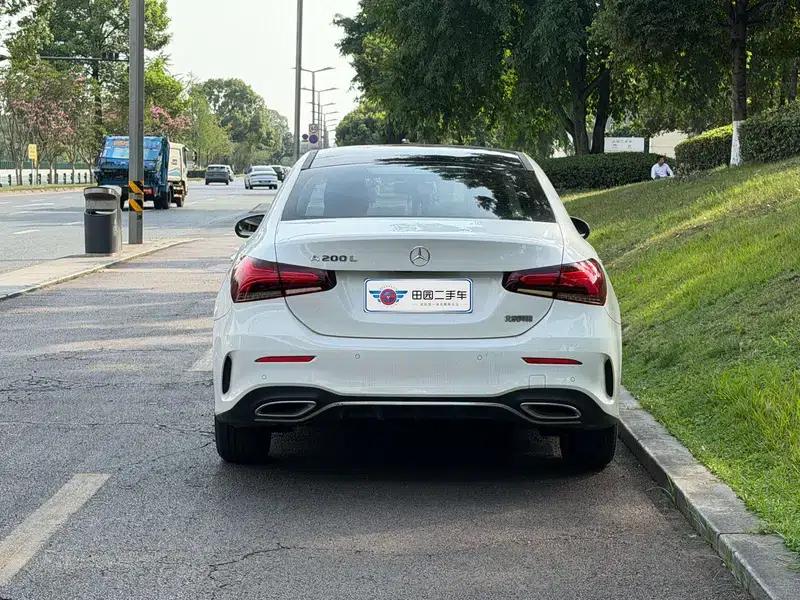 Mercedes-Benz A-Class 2020 Facelift A 200 L Sport Sedan Fashion Model — миниатюра 5