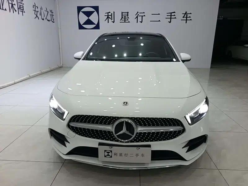 2023 Mercedes-Benz A-Class A 200 L Sport Sedan Fashion Edition — миниатюра 2