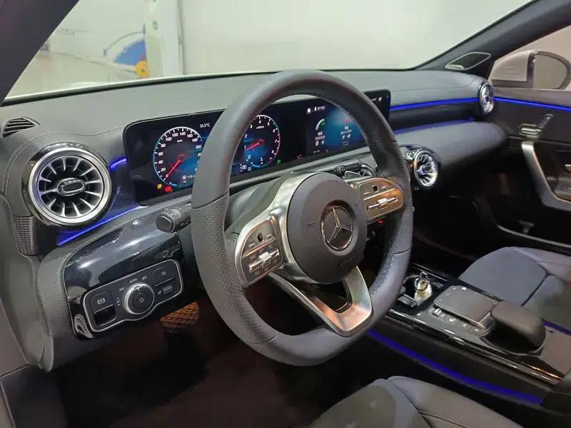 2023 Mercedes-Benz A-Class A 200 L Sport Sedan Fashion Edition — миниатюра 12