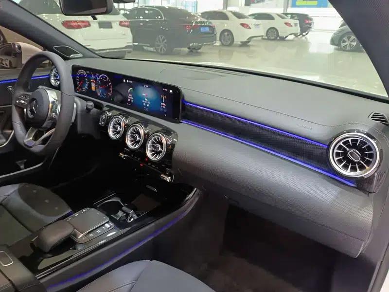 2023 Mercedes-Benz A-Class A 200 L Sport Sedan Fashion Edition — миниатюра 13
