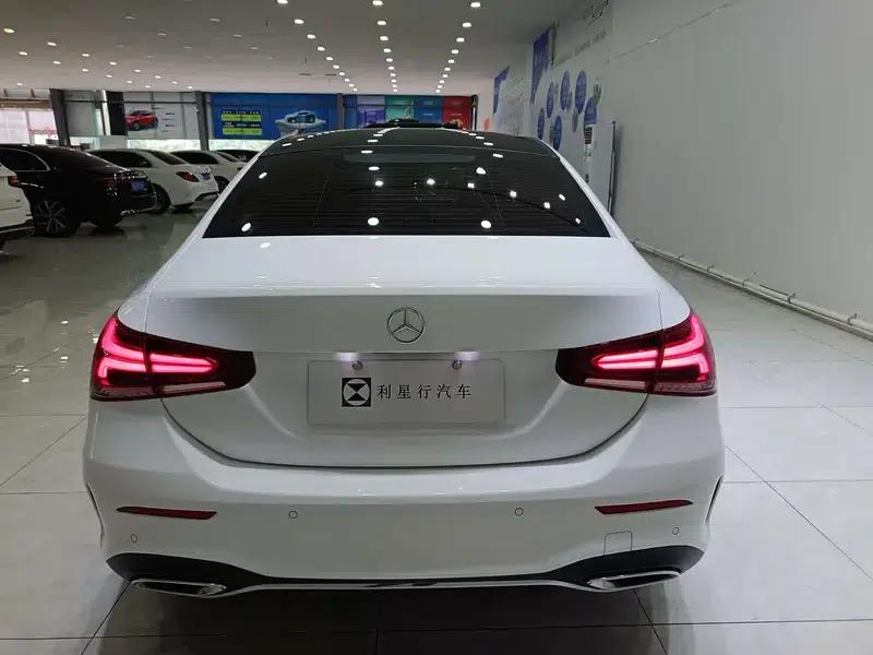 2023 Mercedes-Benz A-Class A 200 L Sport Sedan Fashion Edition — миниатюра 3