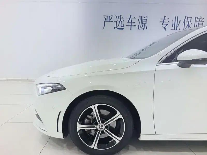 2023 Mercedes-Benz A-Class A 200 L Sport Sedan Fashion Edition — миниатюра 9