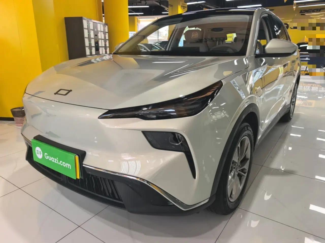 Bestune Yueyi 03 2025 565km Enjoy Edition — миниатюра 1