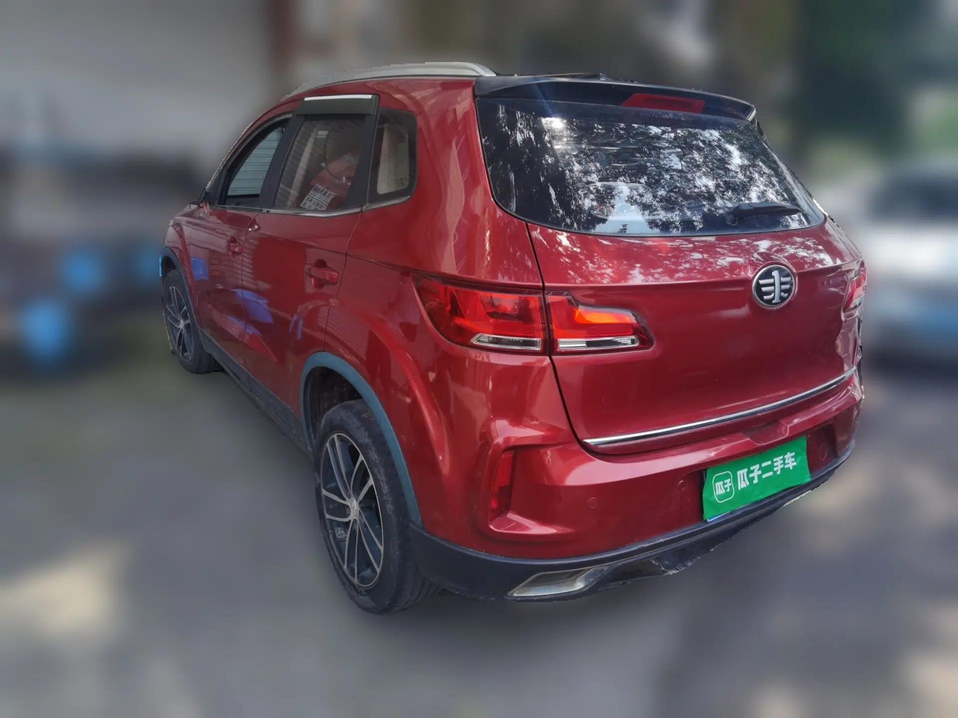 Bestune X40 2017 1.6L Automatic Luxury Model — миниатюра 4