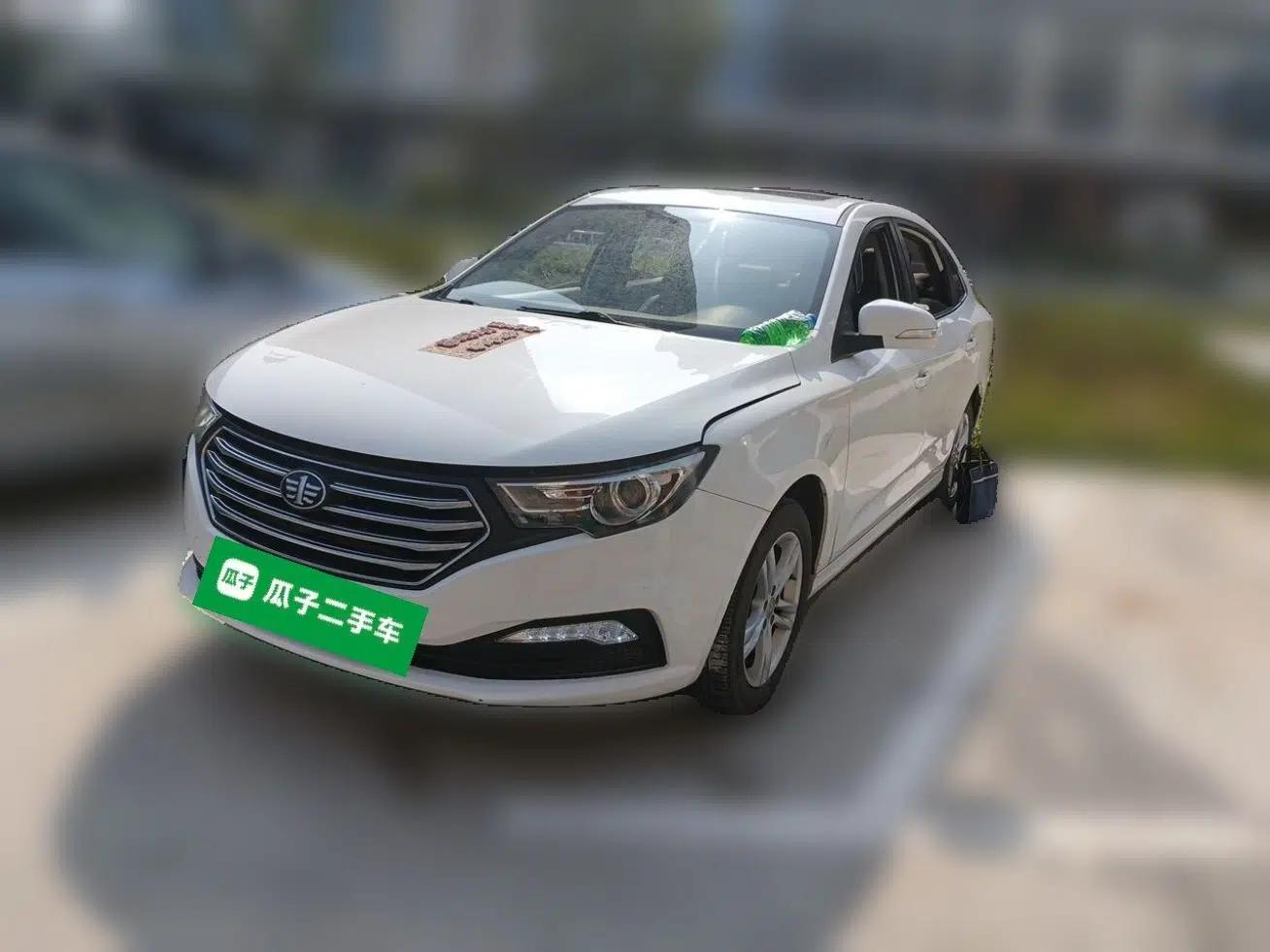 Bestune B30 2017 1.6L Manual Luxury Edition — миниатюра 1