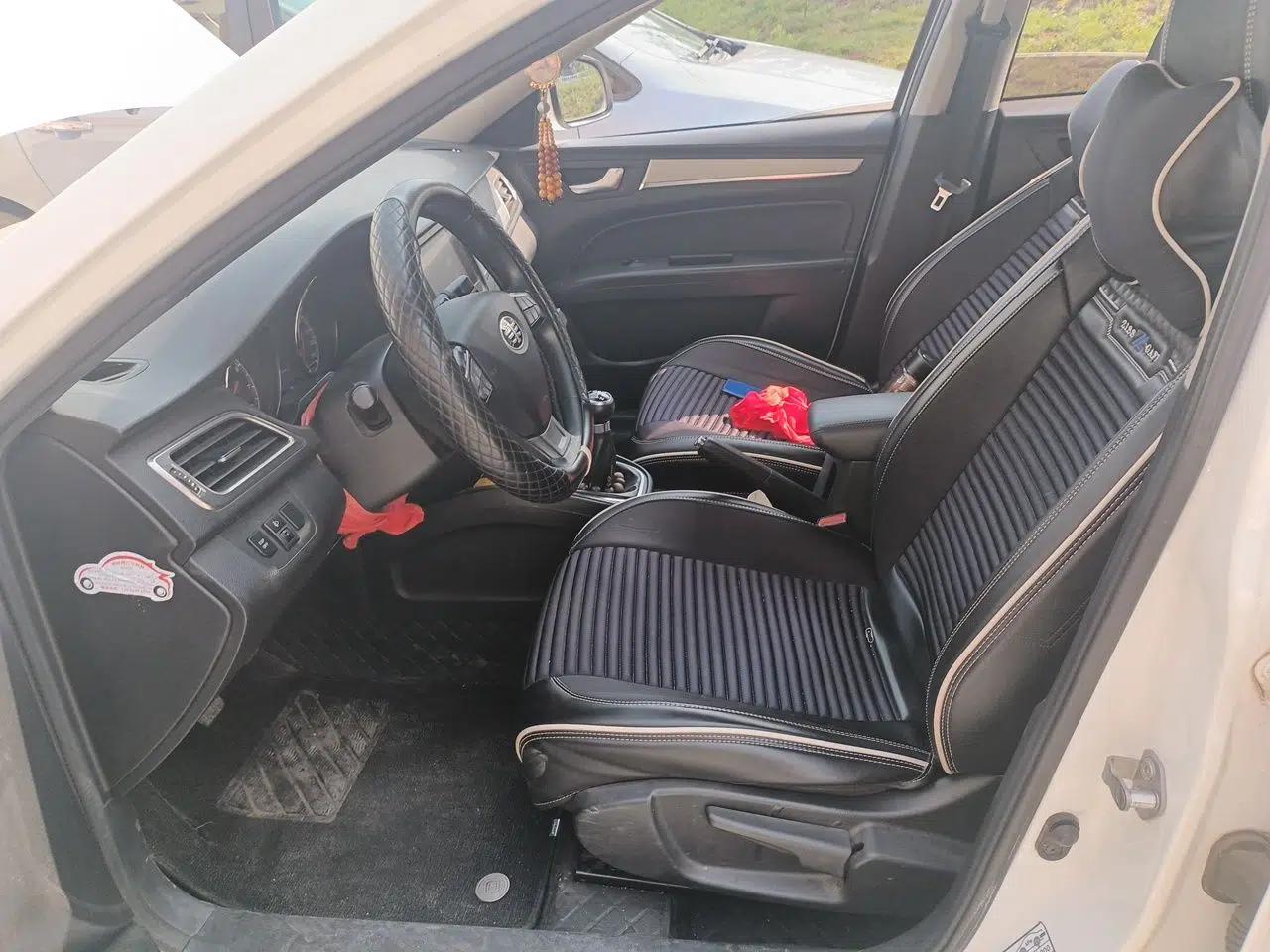 Bestune B30 2017 1.6L Manual Luxury Edition — миниатюра 15