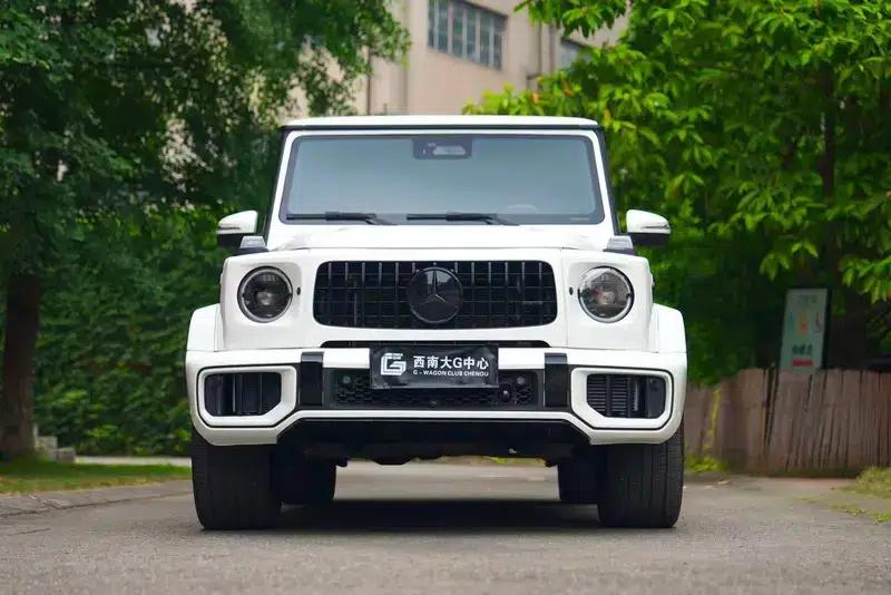 2016 Mercedes-Benz G-Class G 500 — миниатюра 2