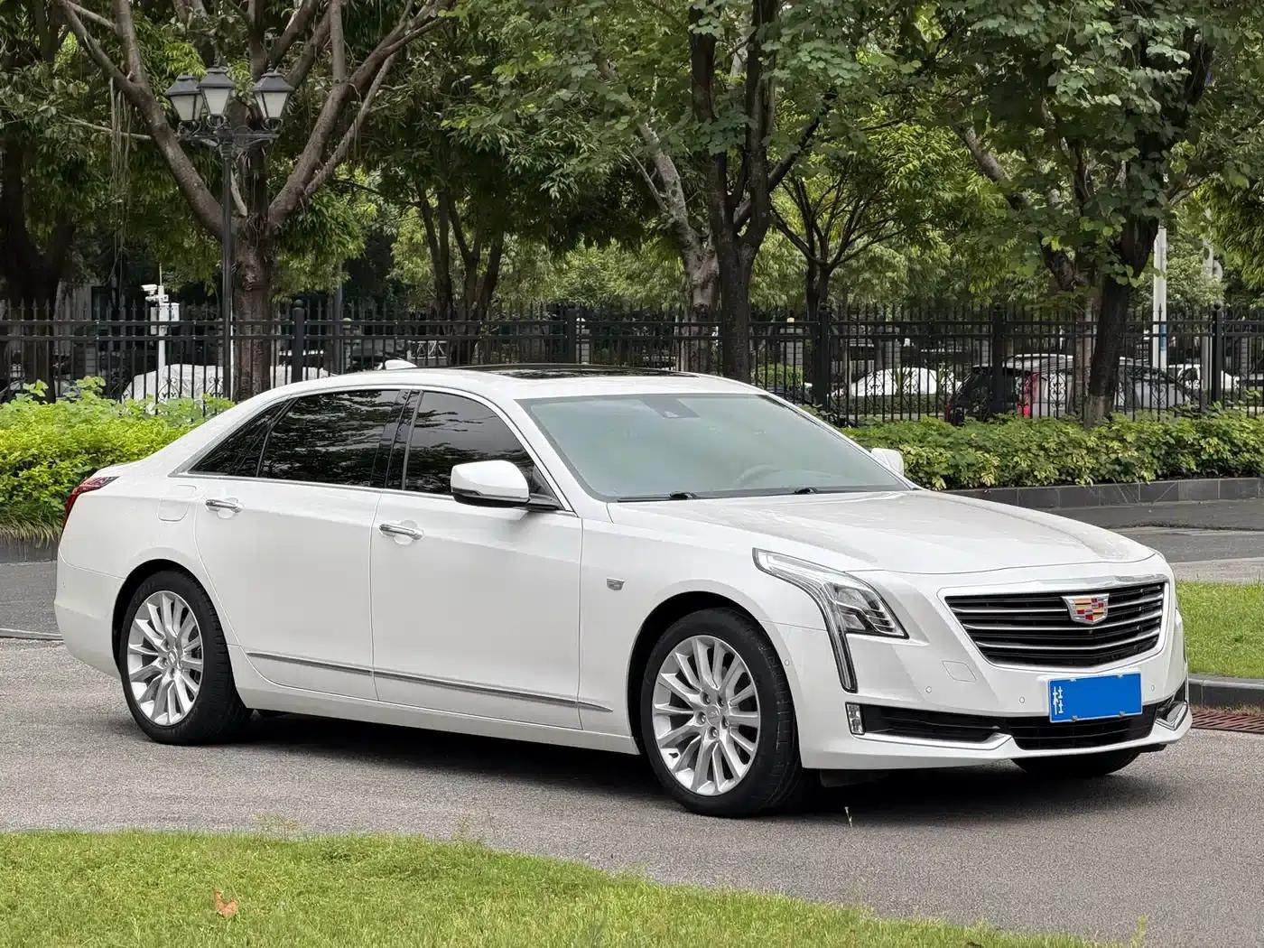 2017 Cadillac CT6 28T Premium — миниатюра 18