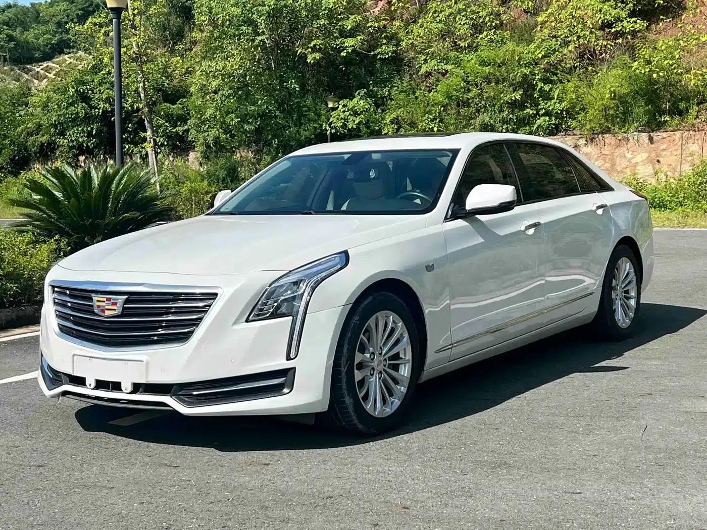 2017 Cadillac CT6 28T Fashion Edition — миниатюра 1