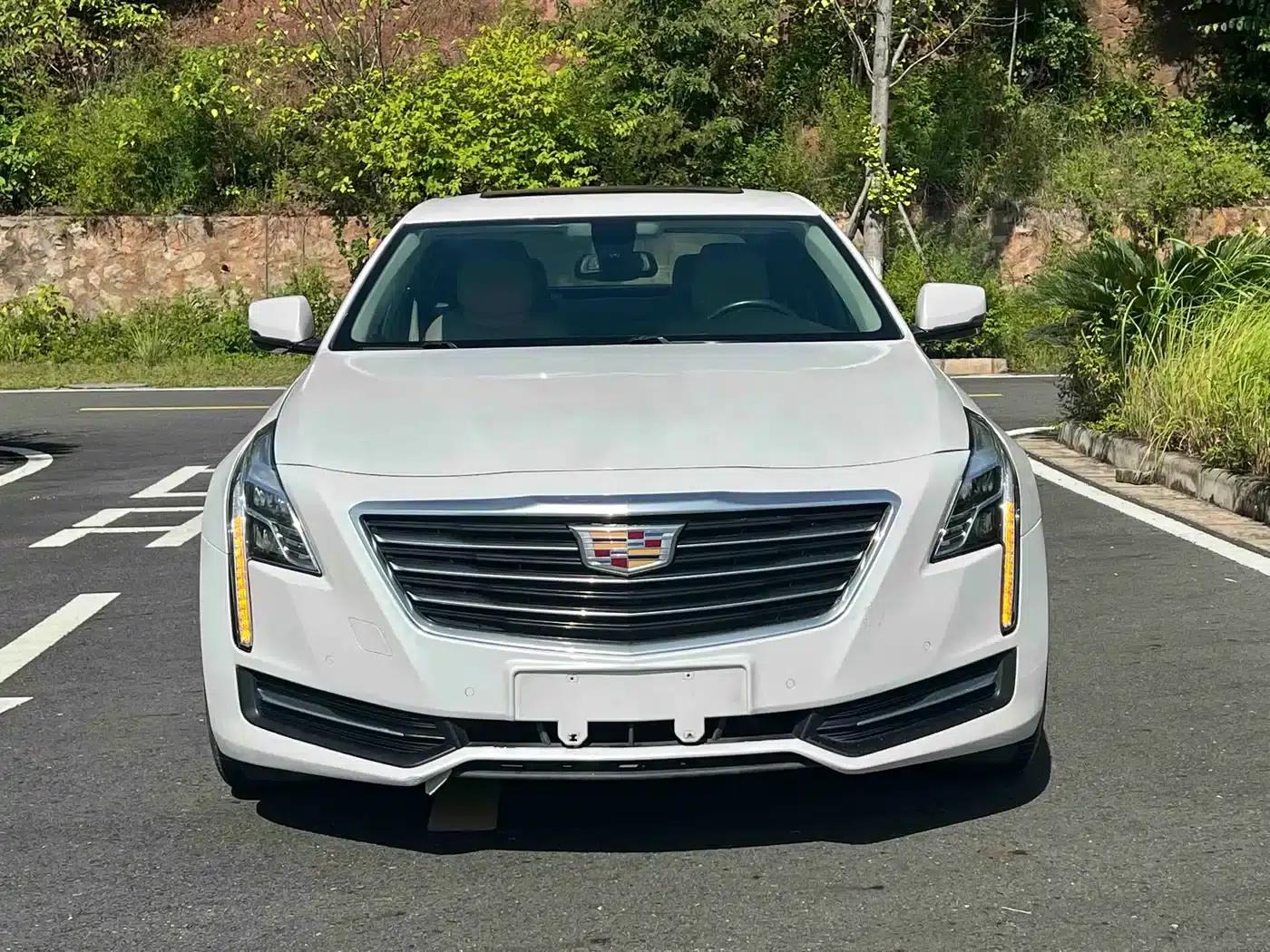 2017 Cadillac CT6 28T Fashion Edition — миниатюра 2