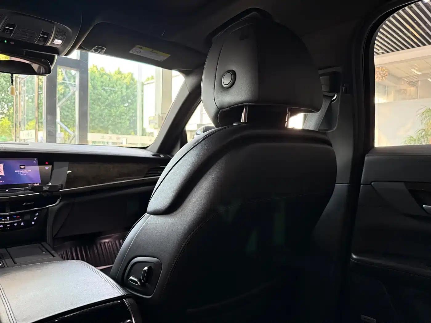 2019 Cadillac CT6 28T Luxury — миниатюра 16