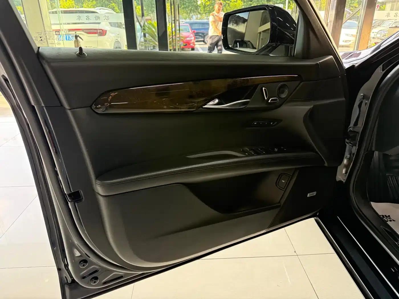 2019 Cadillac CT6 28T Luxury — миниатюра 8