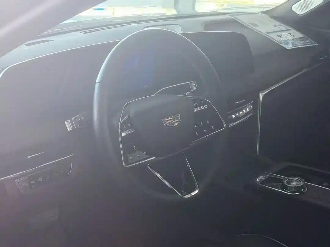 2023 Cadillac CT6 28T Premium — миниатюра 4